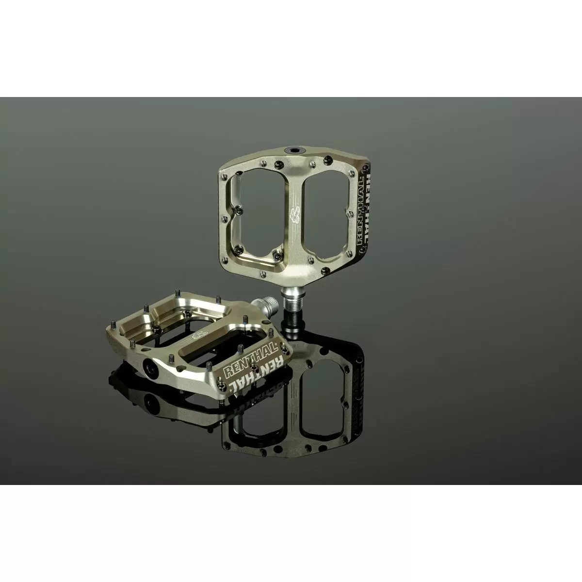 Pair of Revo-F AluGold Flat Pedals #1