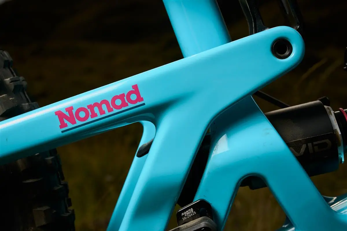 Flip Chip Detail Nomad 7