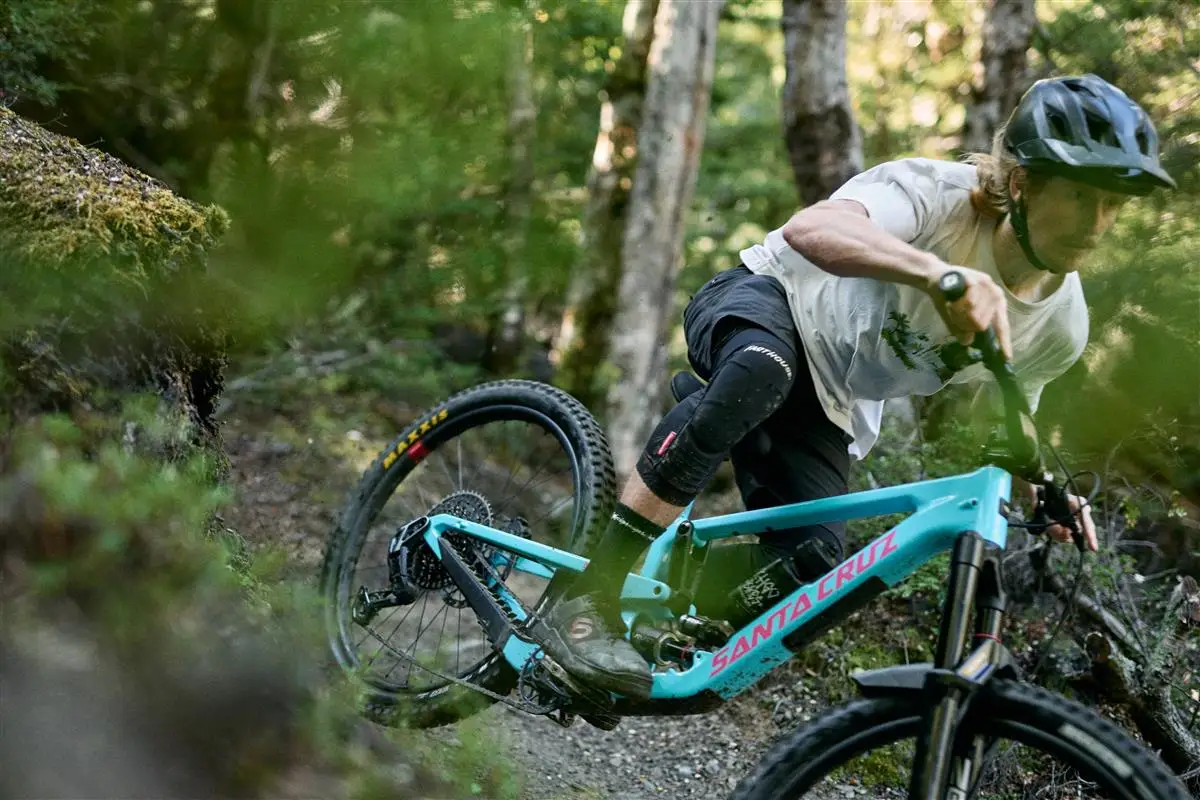 Neues Santa Cruz Nomad 7