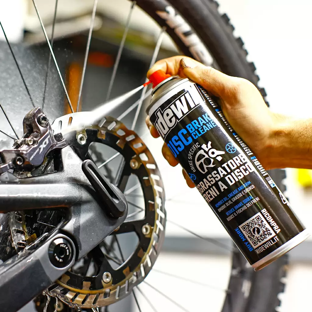 Spray desengrasante para frenos de disco premium 500 ml - E-bike Ready #1