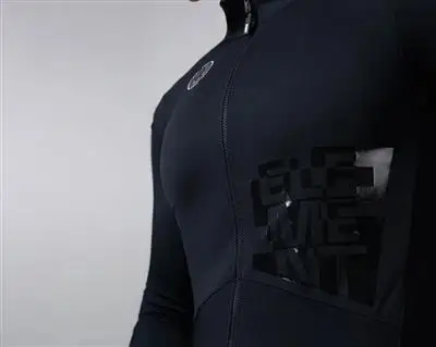 Detailansicht der langen Trägerhose Gobik Absolute